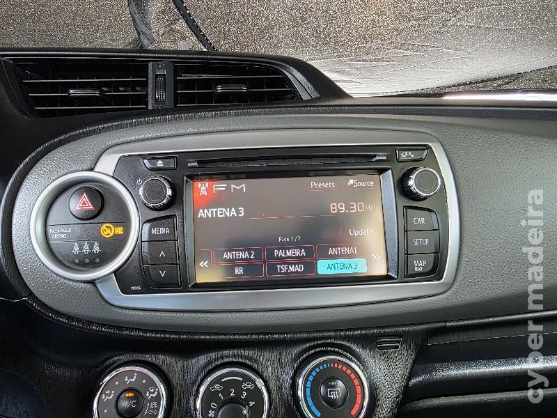 TOYOTA YARIS 1.4 D4D COMFORT Gasóleo