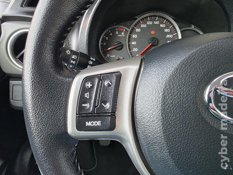 TOYOTA YARIS 1.4 D4D COMFORT Gasóleo
