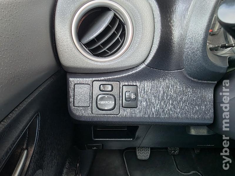 TOYOTA YARIS 1.4 D4D COMFORT Gasóleo