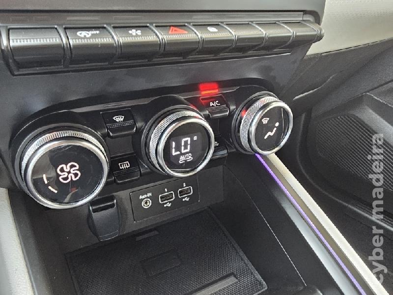 RENAULT CLIO V 1.0 TCe Techno Cx.6Velc Gasolina