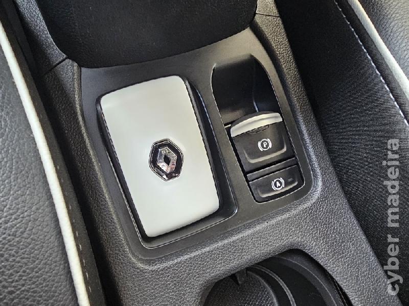 RENAULT CLIO V 1.0 TCe Techno Cx.6Velc Gasolina
