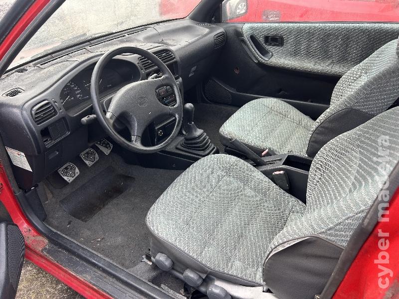 NISSAN SUNNY 1.4 Gasolina