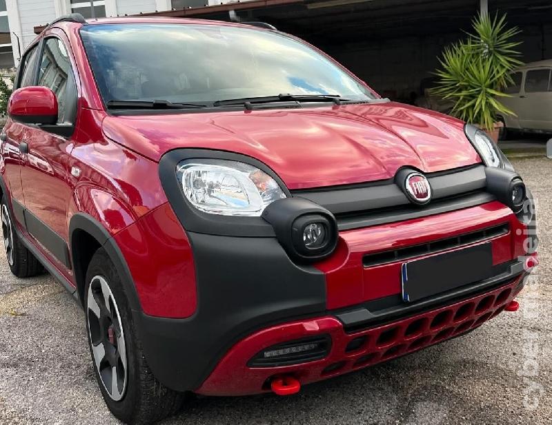 FIAT PANDA city cross Híbrido