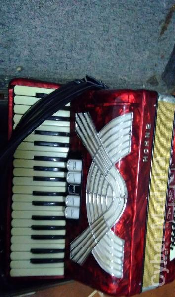 acordeao hohner verdi ii 96 baixos