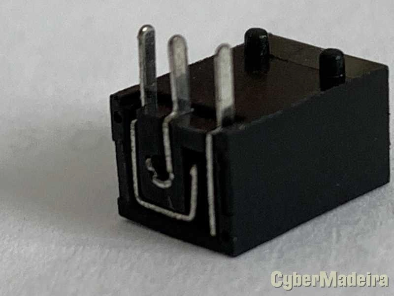 Jack DC Kenwood TH-F6A , TH-F7E , TH-K2AT , TH-K2E