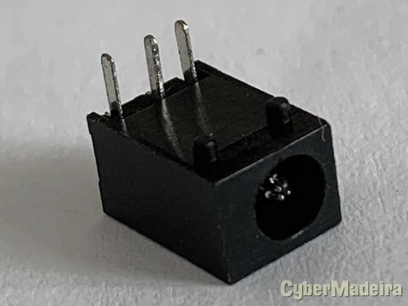 Jack DC Kenwood TH-F6A , TH-F7E , TH-K2AT , TH-K2E