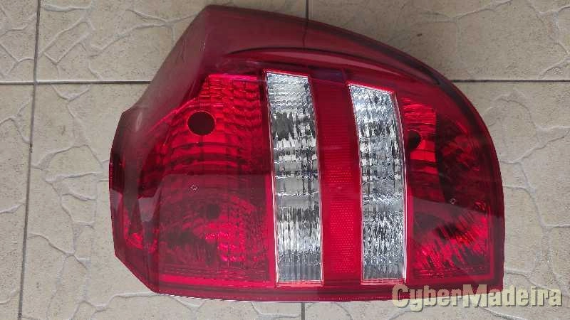 Kia cee'd SW 2010 Farol traseiro lado direito Novo