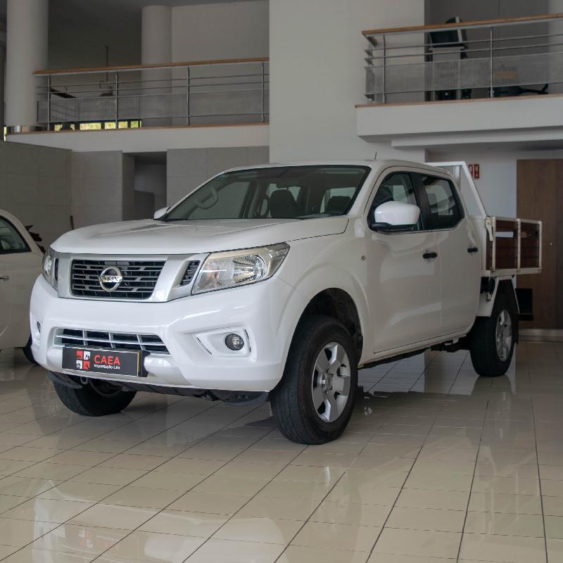 NISSAN NAVARRA 2.3 Dci Cab Dupla 4x4 Caixa Madeira Gasóleo