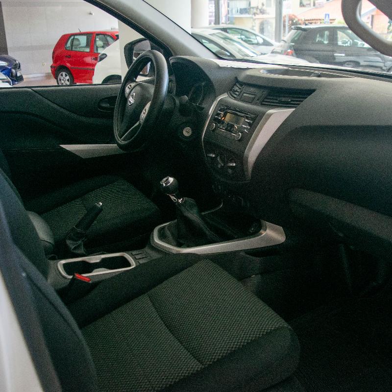 NISSAN NAVARRA 2.3 Dci Cab Dupla 4x4 Caixa Madeira Gasóleo