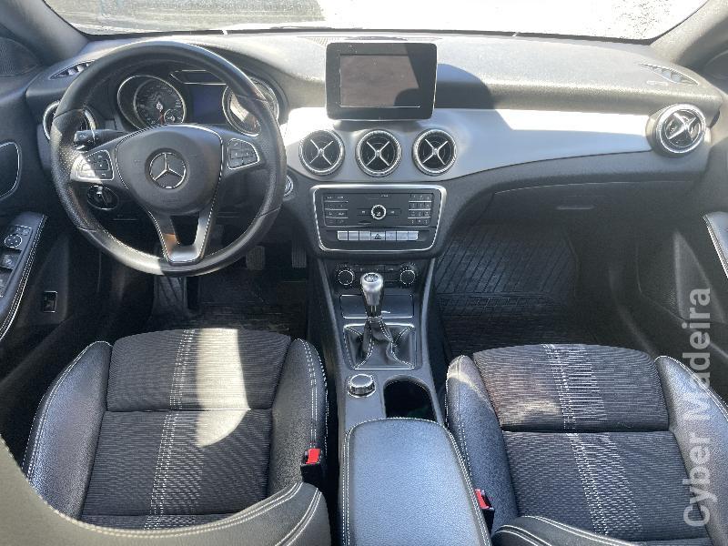MERCEDES CLA 180CDI URBAN Gasóleo