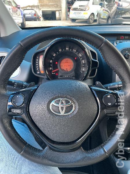 TOYOTA AYGO XPlay 1.0 VTI Gasolina