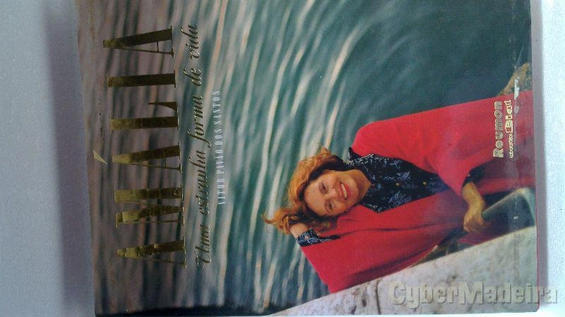 Livro vida de Amália
