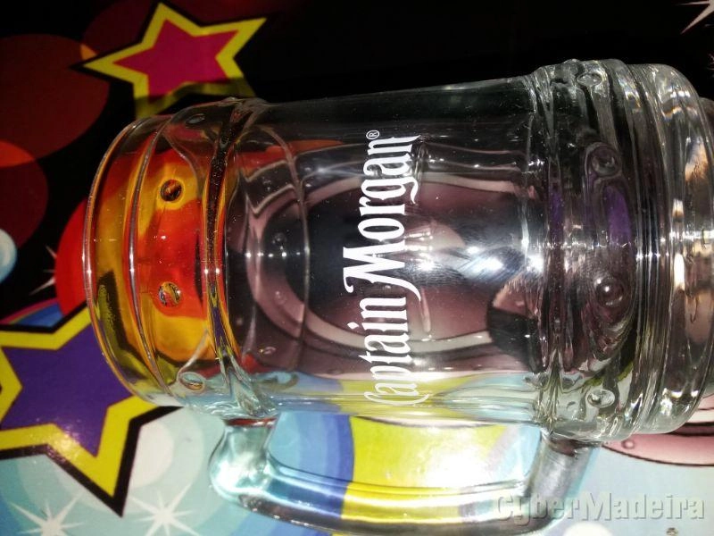 Canecas Captain Morgan