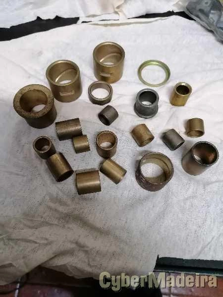 Lote de peças originais C. A. T.