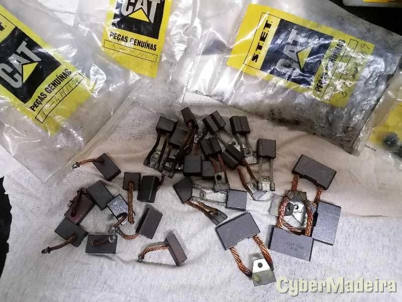 Lote de peças originais C. A. T.