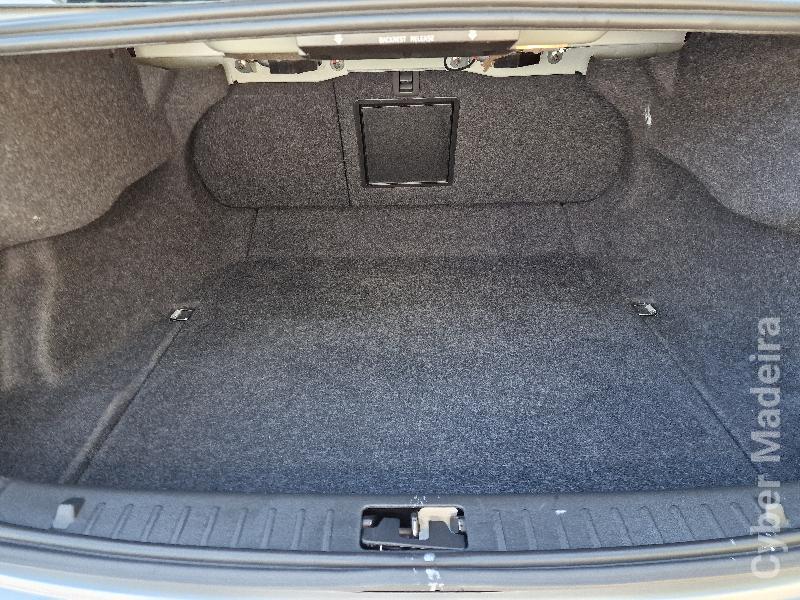 VOLVO S60 1.6 D2 DRIVE MOMENTUM 115cv Gasóleo