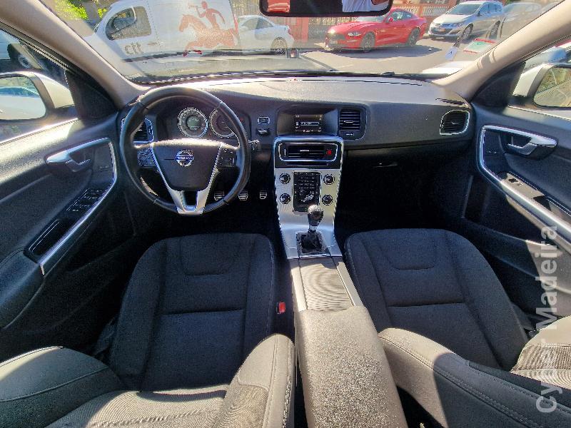 VOLVO S60 1.6 D2 DRIVE MOMENTUM 115cv Gasóleo