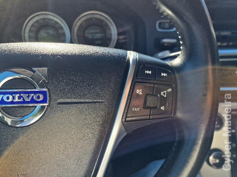 VOLVO S60 1.6 D2 DRIVE MOMENTUM 115cv Gasóleo