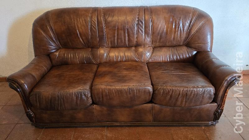 Conjunto sofás em pele + mesa com 8 cadeiras