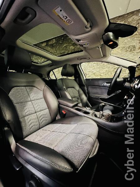 MERCEDES GLA 180d STYLE PREMIUM Gasóleo