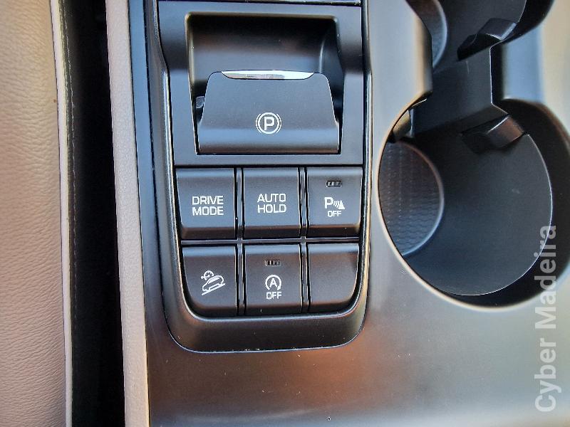 HYUNDAI TUCSON 1.6 CRDI PREMIUM + P.PELE+ P.STYLE AUTOMÁTICO Gasóleo