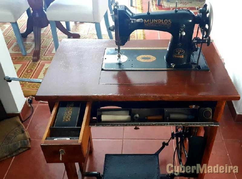 Máquina de Costura Antiga Mundlos Original - Victoria