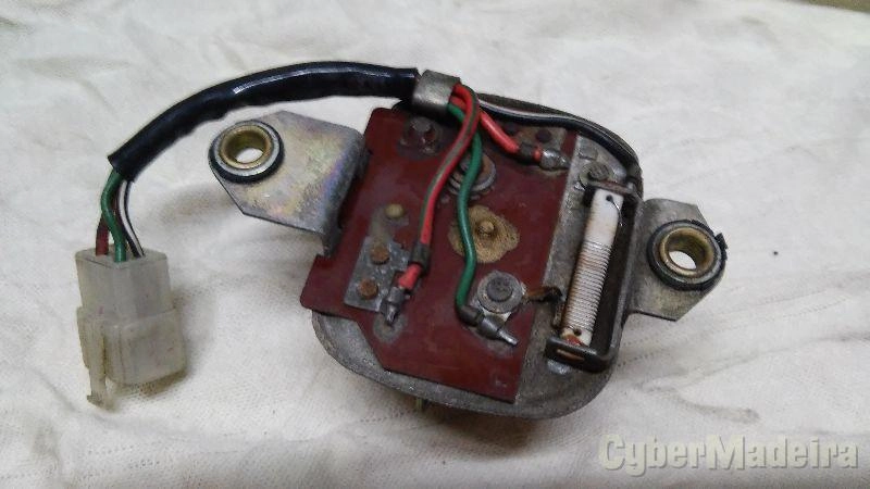 Regulador de tensão 12V Suzuki
