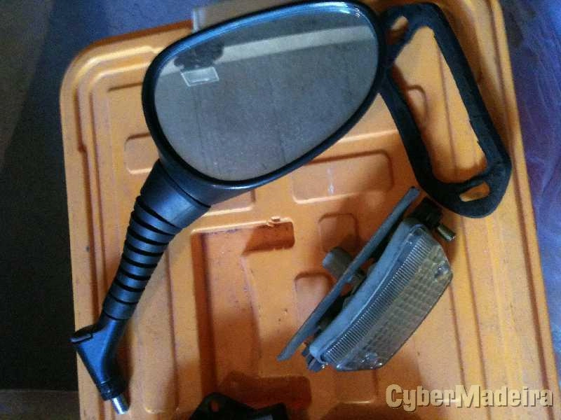 MATERIAL TDM 850 2001