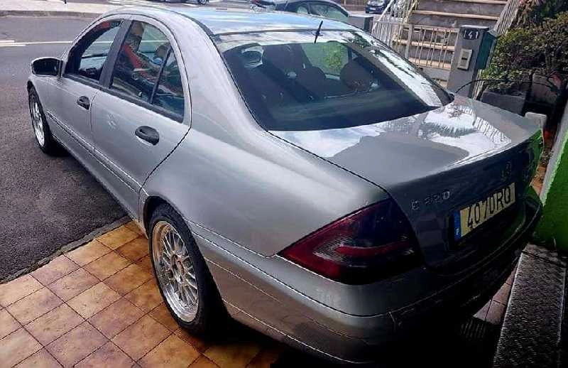 MERCEDES 220 cdi Gasóleo