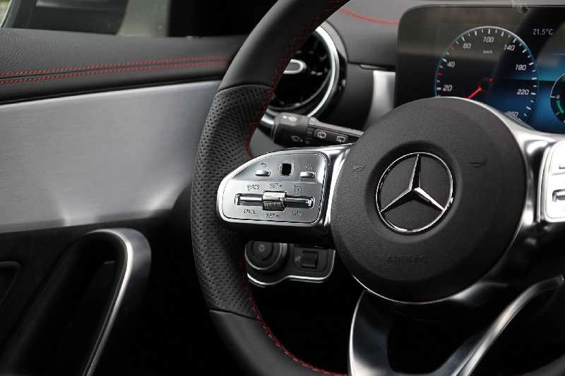 MERCEDES CLA 180d AMG LINE Gasóleo