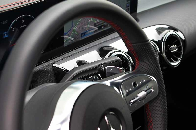 MERCEDES CLA 180d AMG LINE Gasóleo
