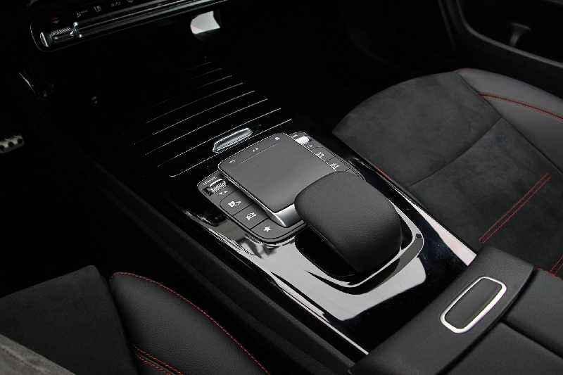 MERCEDES CLA 180d AMG LINE Gasóleo