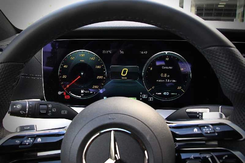 MERCEDES E 220d AMG LINE Gasóleo