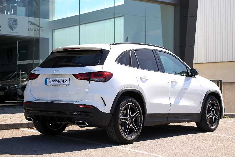 MERCEDES GLA 180d AMG LINE Gasóleo