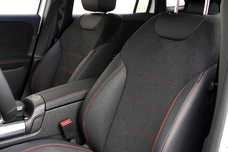 MERCEDES GLA 180d AMG LINE Gasóleo