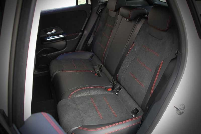 MERCEDES GLA 180d AMG LINE Gasóleo
