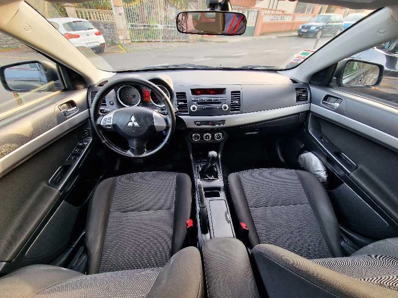 MITSUBISHI LANCER 1.5 INVITE 109cv Gasolina