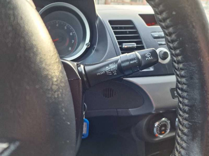 MITSUBISHI LANCER 1.5 INVITE 109cv Gasolina