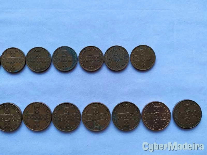 Moedas de Republica de $50 (50 centavos) e 1 escudo de 1969 a 1979.