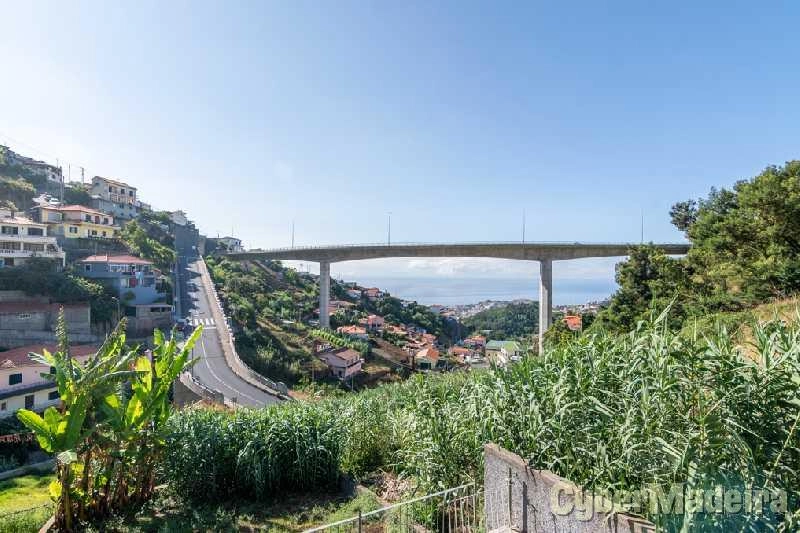Moradia T3 para Venda Santo António, Trapiche