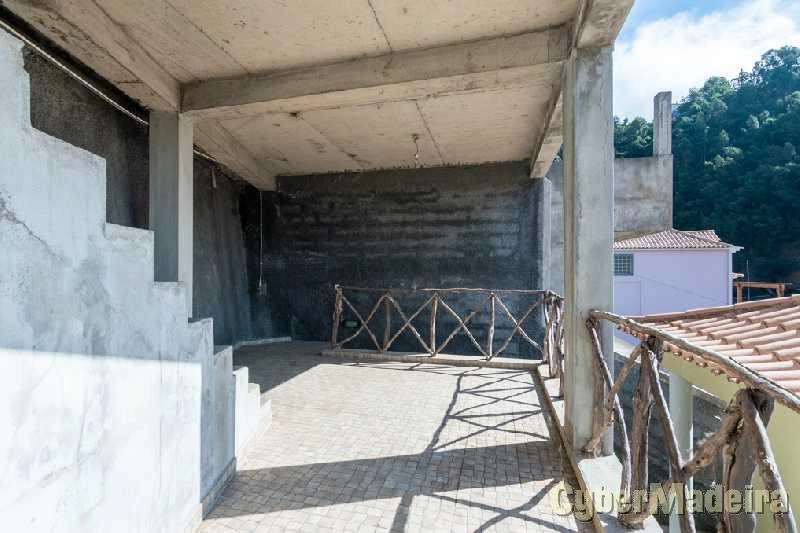 Moradia T3 para Venda Santo António, Trapiche