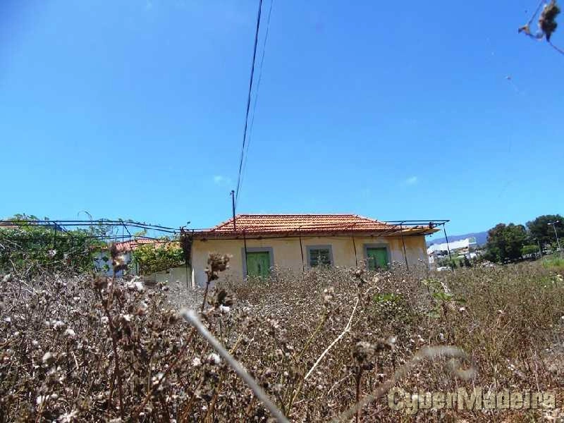 Moradia T6 para Venda São Martinho, Santa Rita