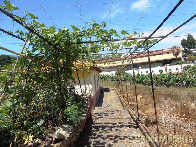 Moradia T6 para Venda São Martinho, Santa Rita