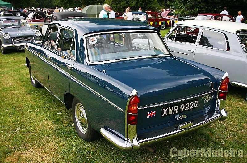 Morris Oxford 6 /  VI farolins