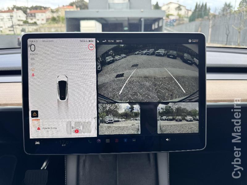 TESLA Model Y Long Range Dual Motor AWD - IVA dedutivel Eléctrico