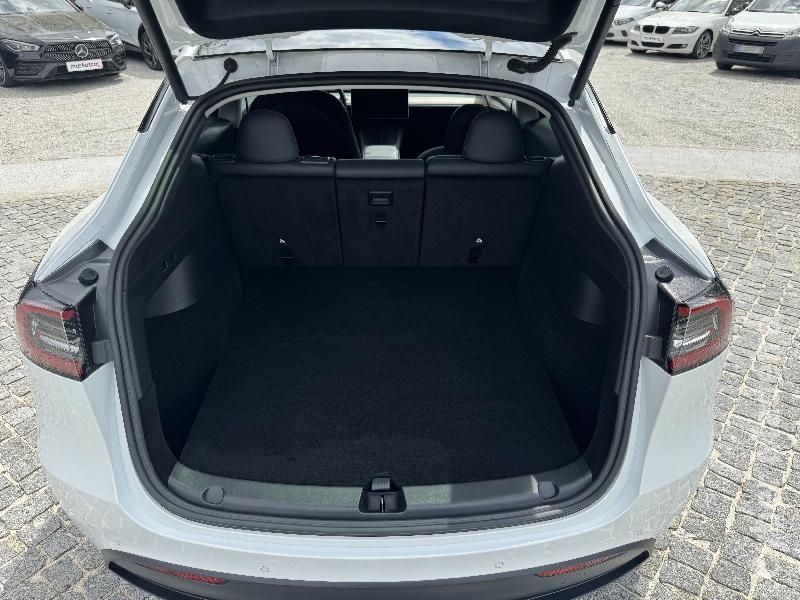 TESLA Model Y Long Range Dual Motor AWD - IVA dedutivel Eléctrico