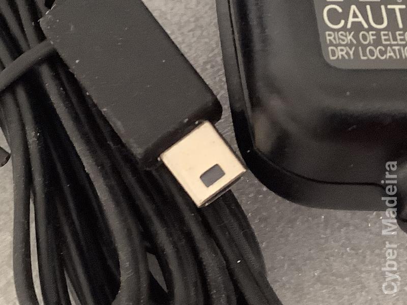 Carregador Motorola SPN5198B , FMP5198B  5V 550mA