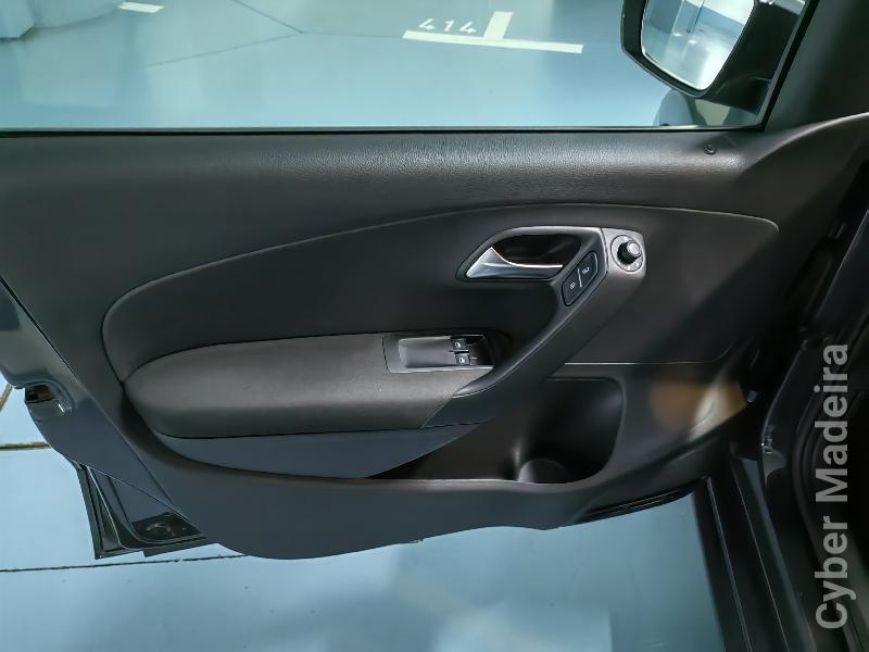 VOLKSWAGEN POLO 1.0 (Blue Motion ) Comfortline Gasolina