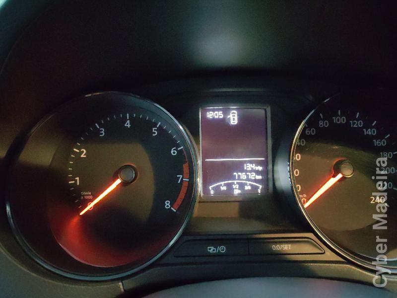VOLKSWAGEN POLO 1.0 (Blue Motion ) Comfortline Gasolina