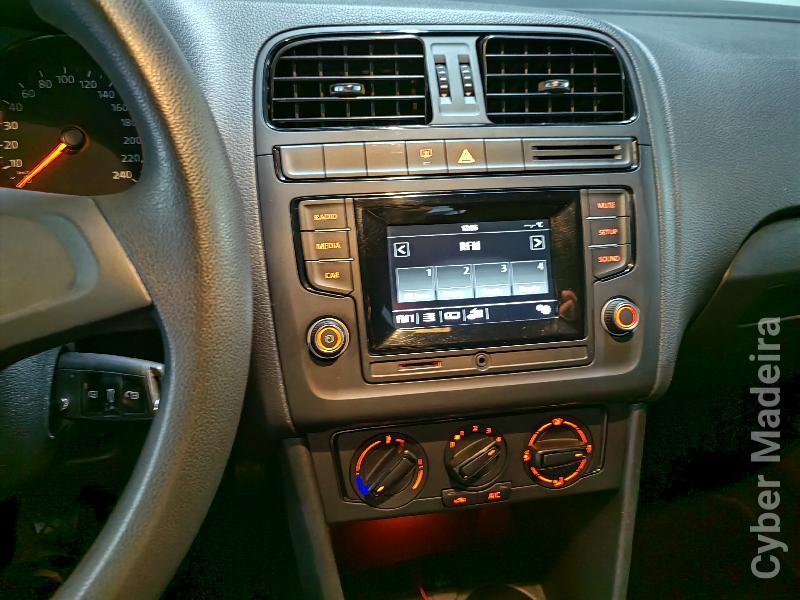 VOLKSWAGEN POLO 1.0 (Blue Motion ) Comfortline Gasolina
